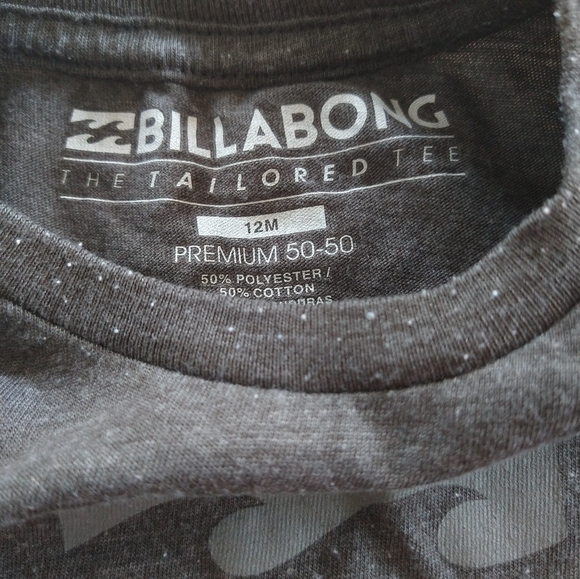 T-shirt - Picture 2 of 2